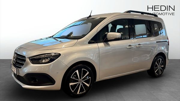 Mercedes T180 T -KLASS 180D L1 - 2024