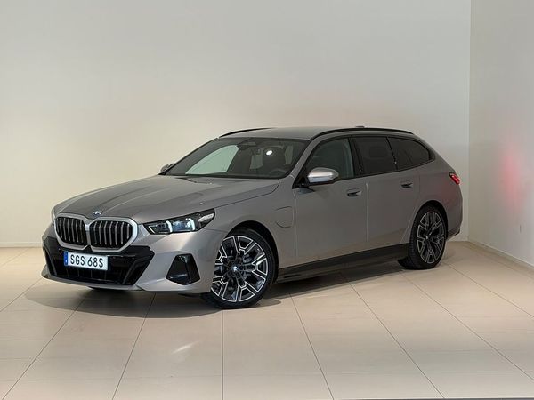 BMW 530 e xDrive Touring xDrive-M Sport Business Edition, Drag, Bowers & Wilkins - 2026