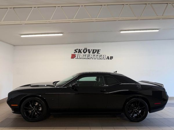 Dodge Challenger 3.6 V6 TorqueFlite / Svensksåld / 8300Mil / Välvårdad - 2018