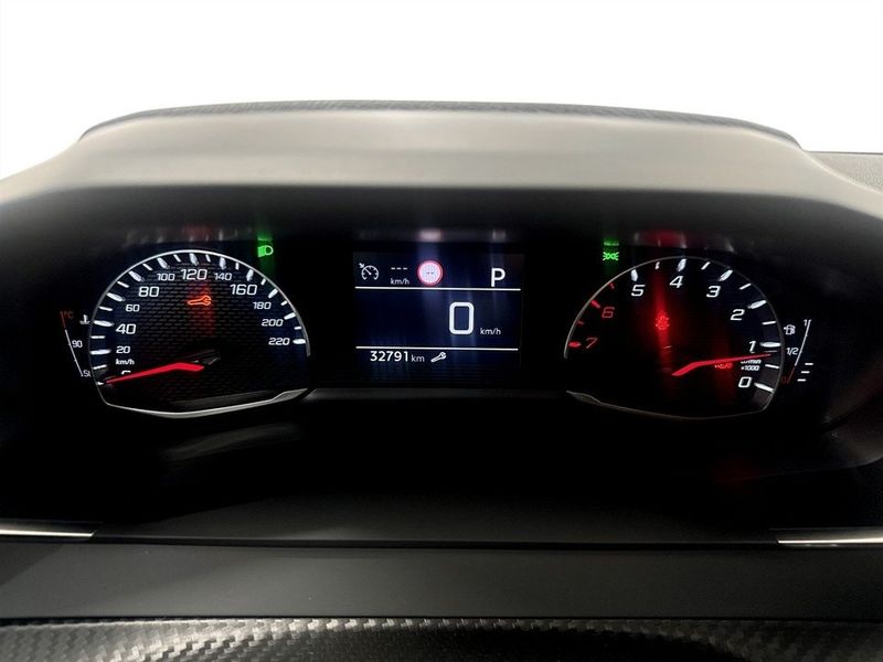 Peugeot 208 bild 8