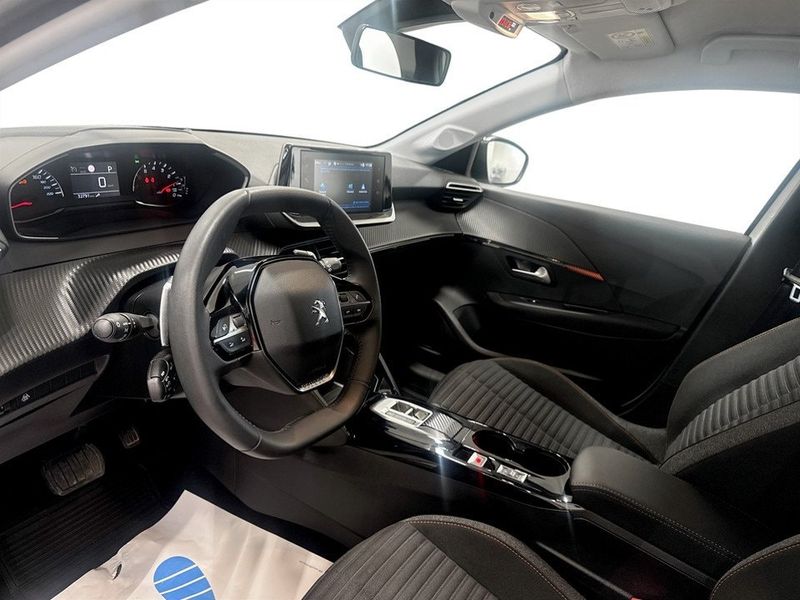 Peugeot 208 bild 4