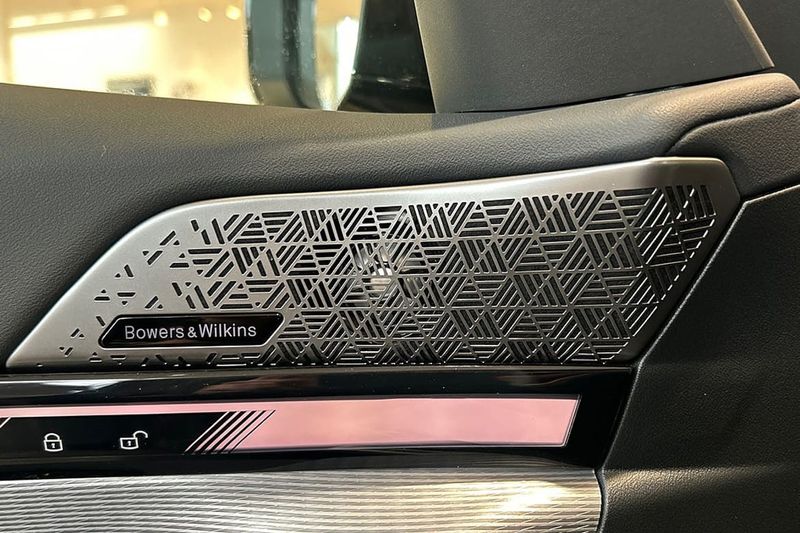 BMW i5 bild 19