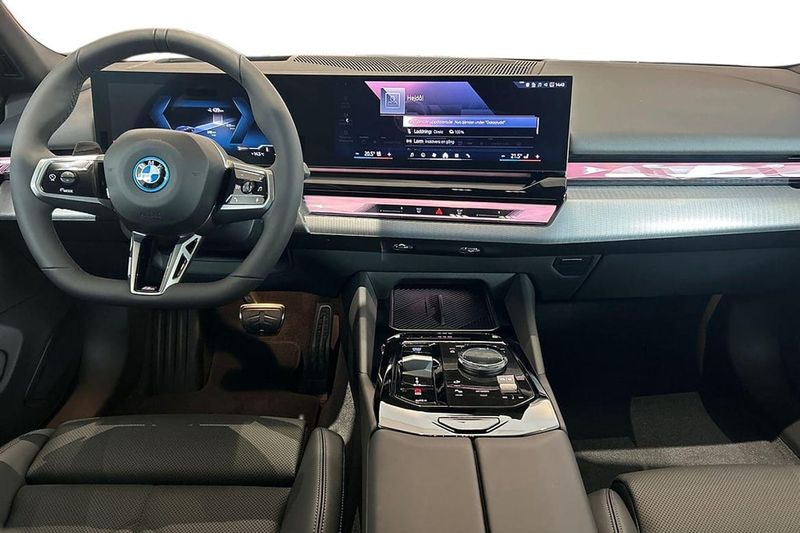 BMW i5 bild 8