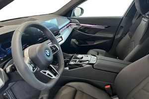 BMW i5 bild 12