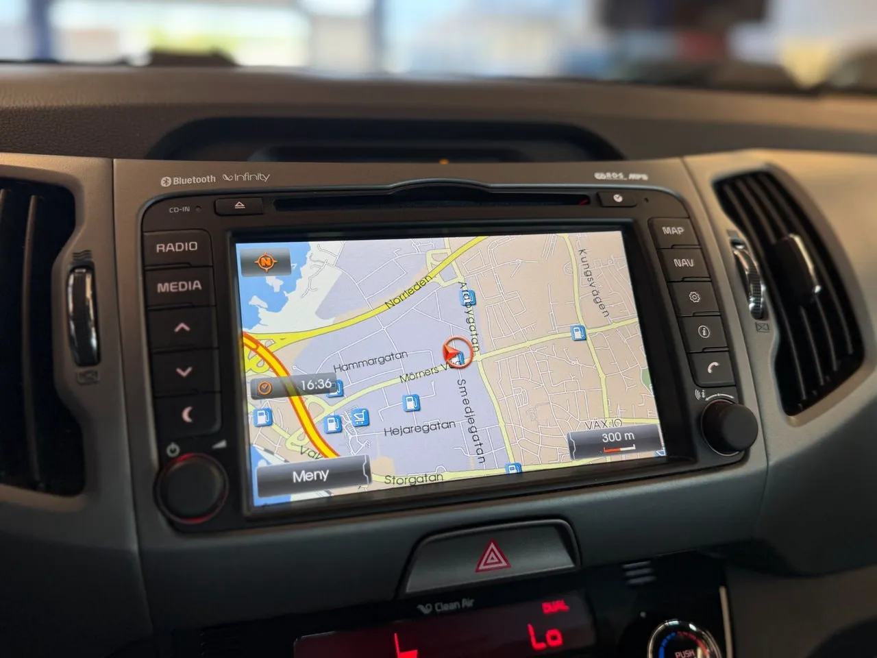 Vehicle image 21