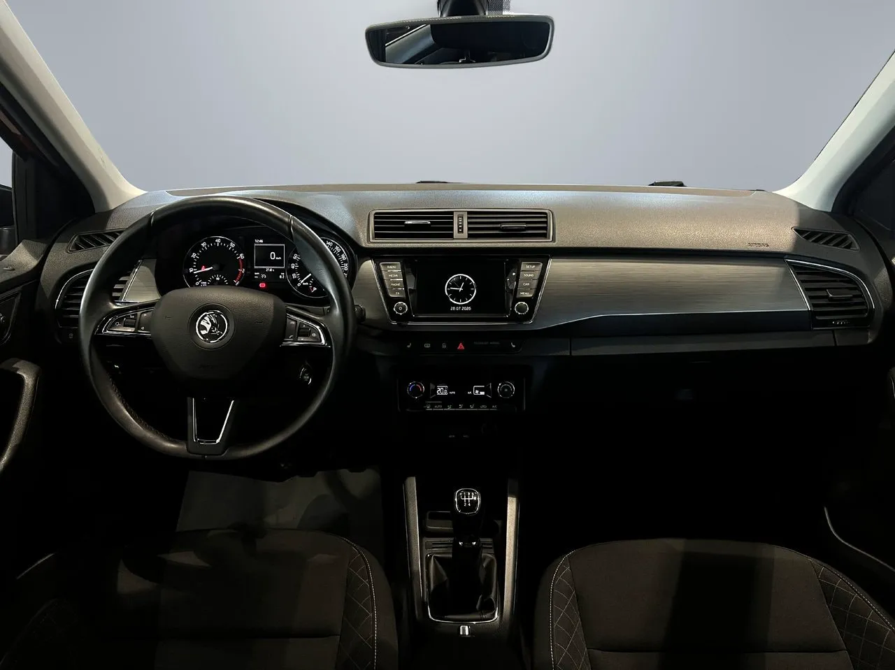 Vehicle image 6