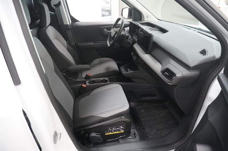 Ford Transit Courier bild 10