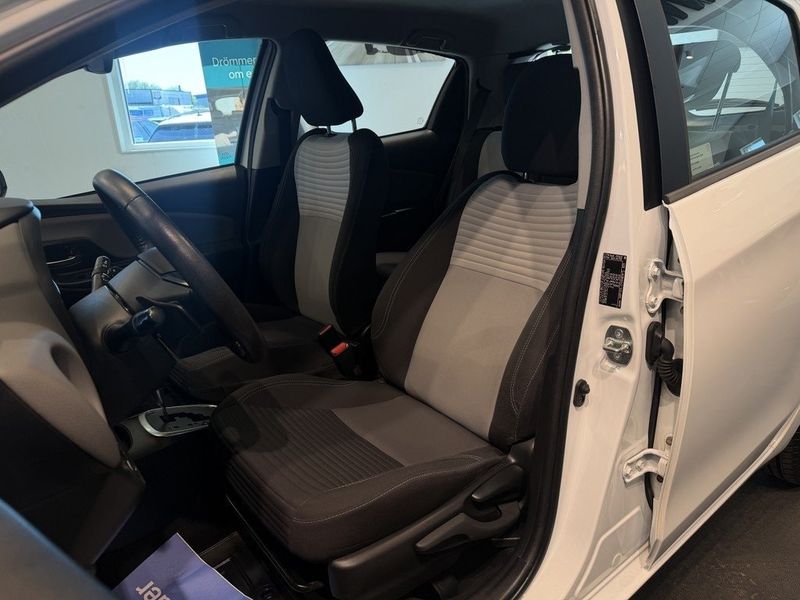 Toyota Yaris bild 10