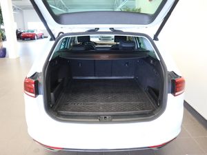 Volkswagen Passat bild 6