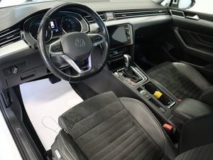 Volkswagen Passat bild 7