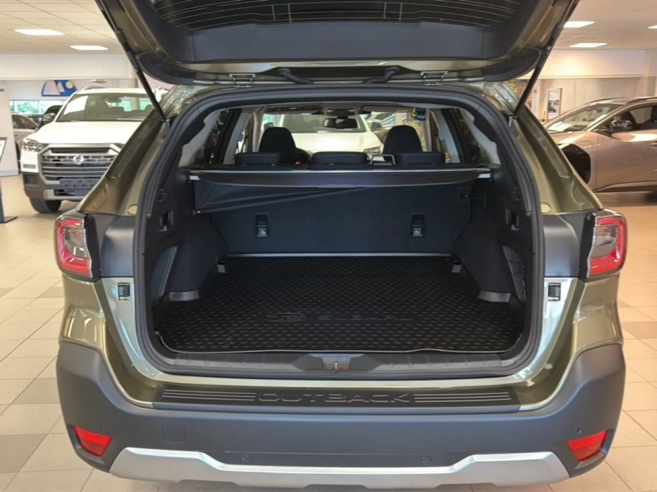 Vehicle image 8