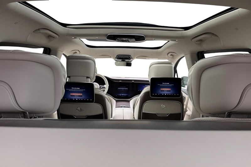Mercedes EQS450 SUV bild 11
