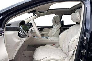 Mercedes EQS450 SUV bild 9