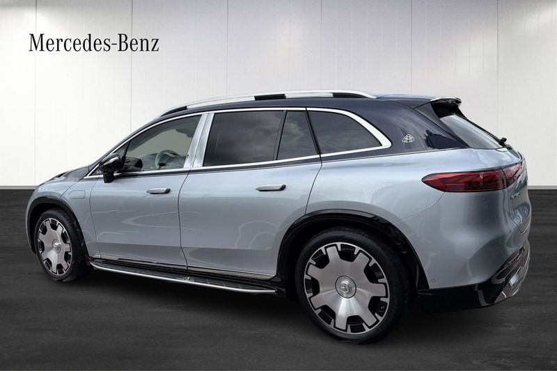 Mercedes EQS450 SUV bild 3