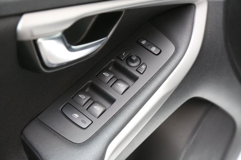Volvo V40 bild 8