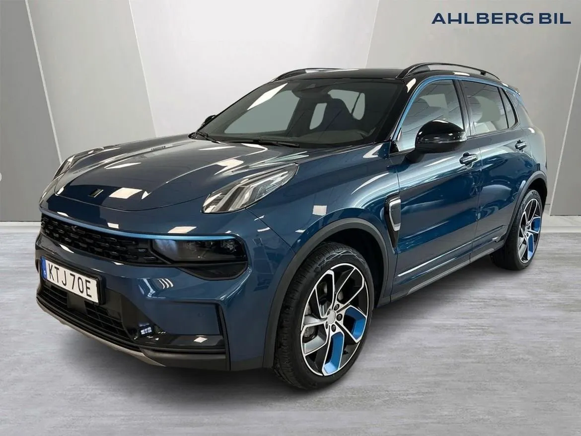 Vehicle image 16