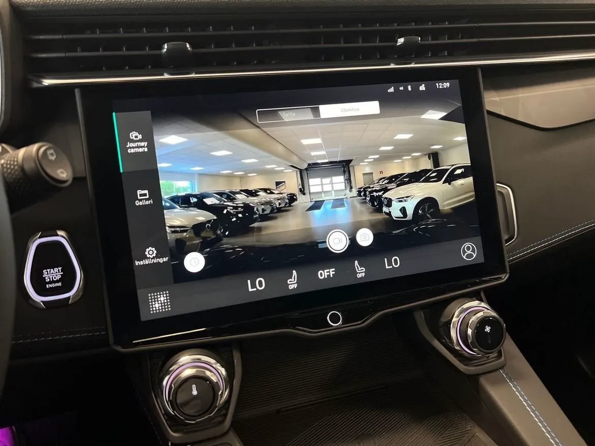 Vehicle image 21