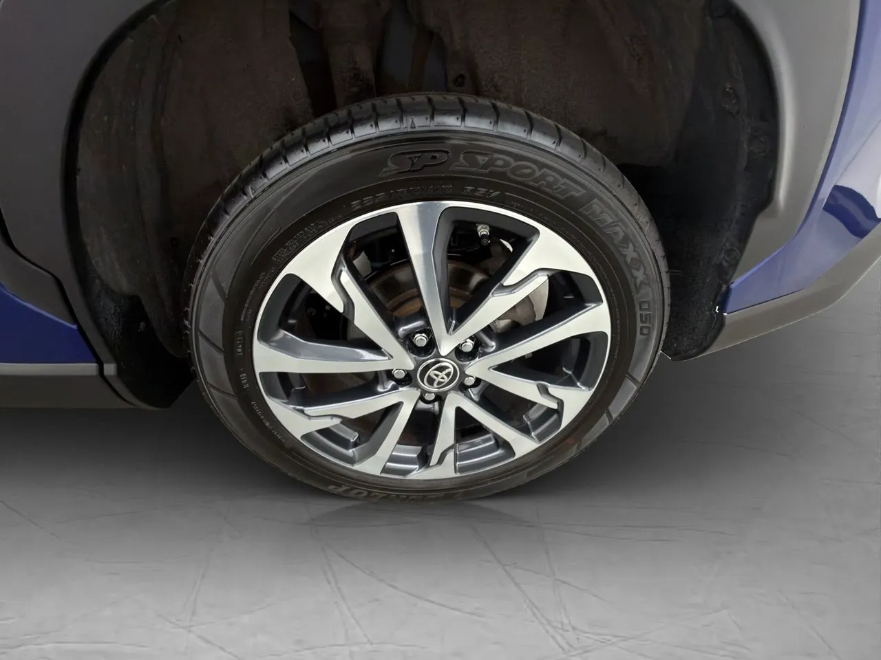 Vehicle image 36