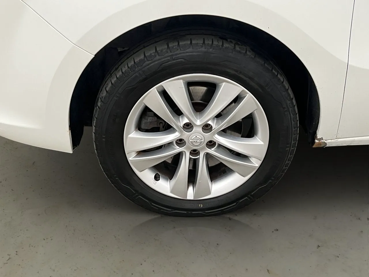 Vehicle image 20