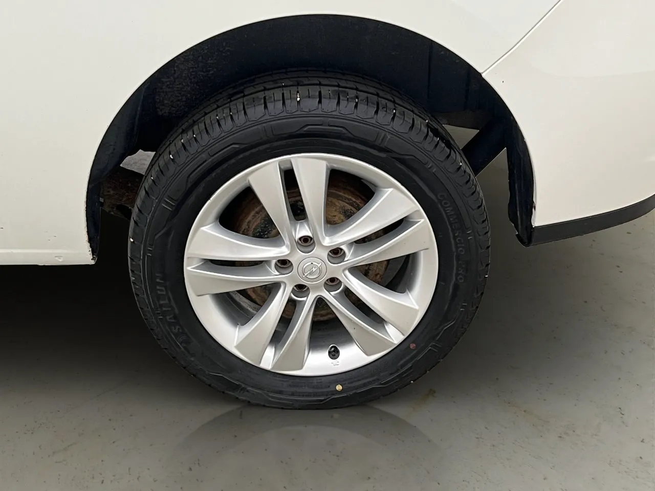 Vehicle image 21
