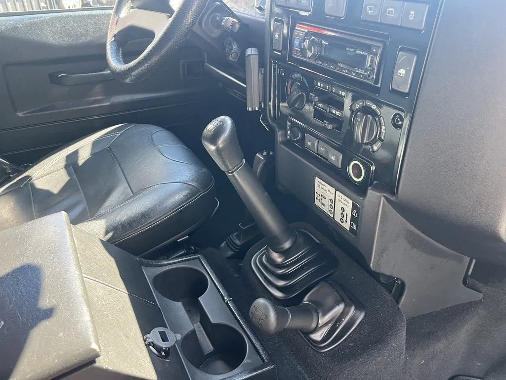 Vehicle image 32
