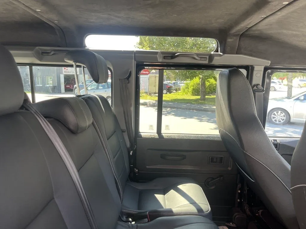 Vehicle image 36
