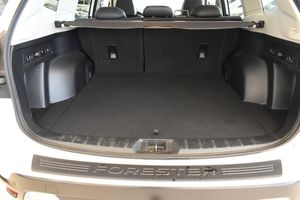 Subaru Forester bild 9