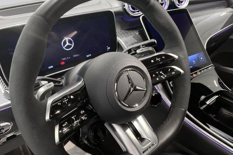 Mercedes GLC63 AMG bild 16