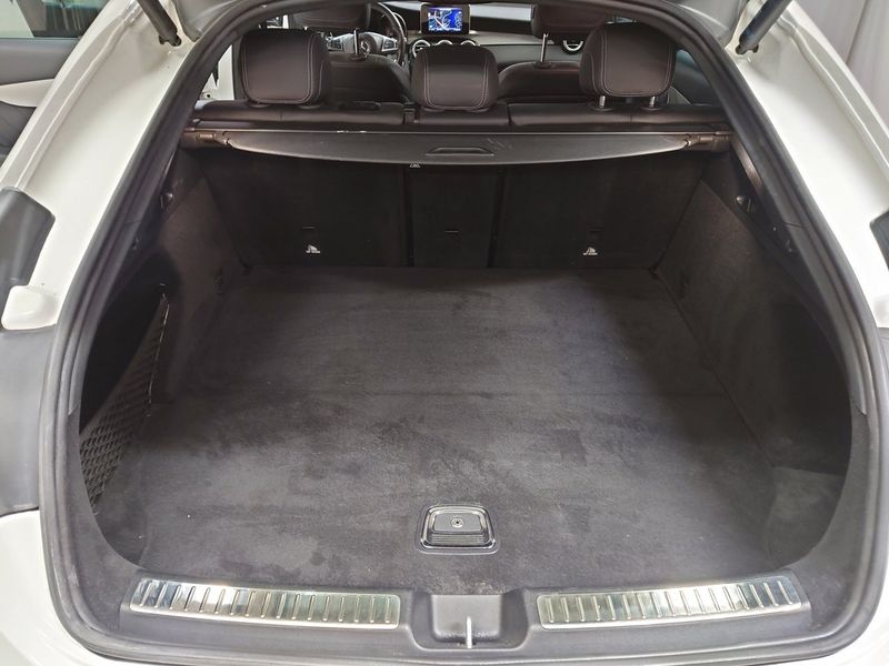 Mercedes GLC220 bild 16