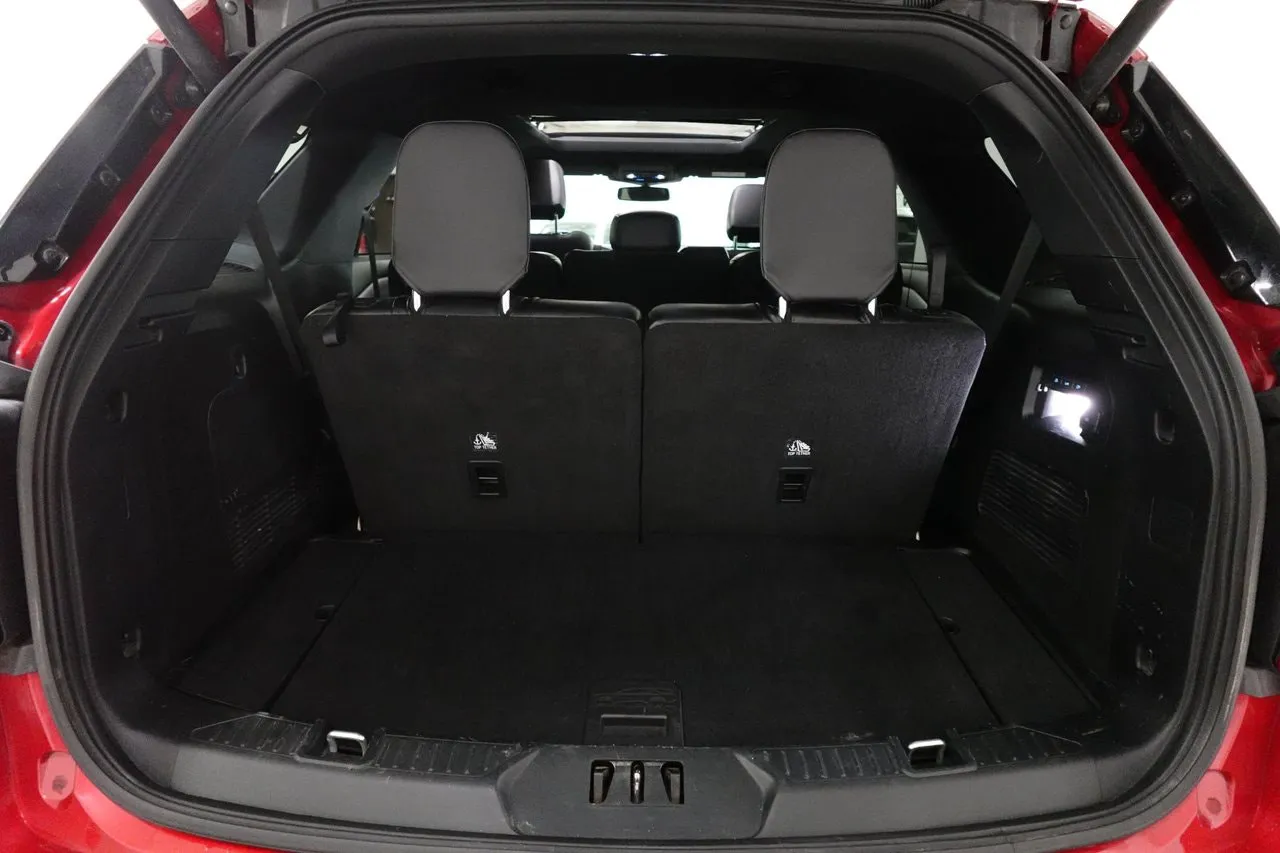 Vehicle image 23