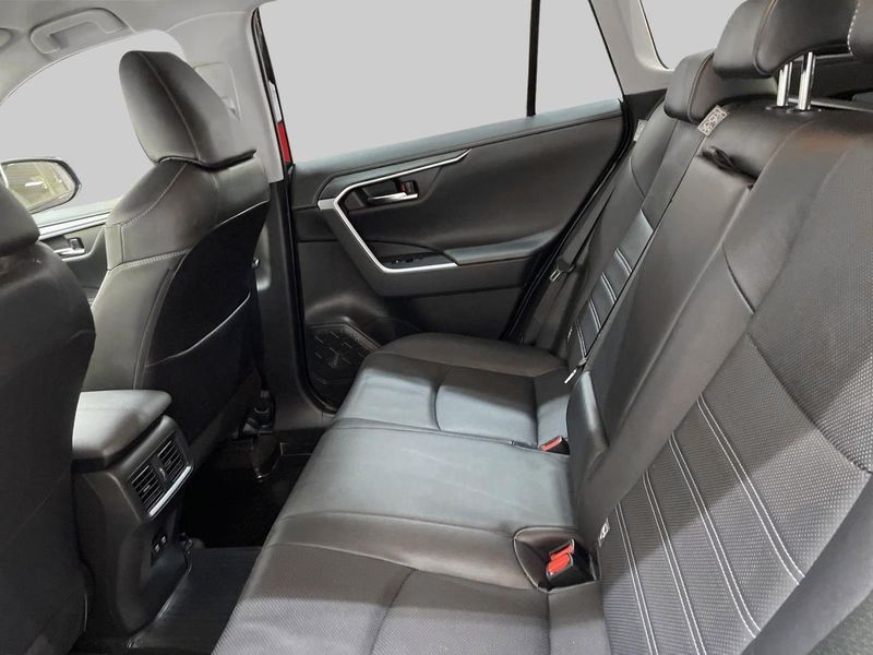 Toyota RAV4 bild 11