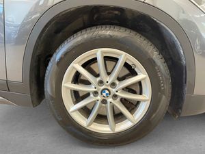 BMW X1 bild 8