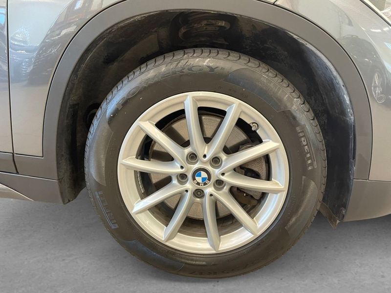 BMW X1 bild 8