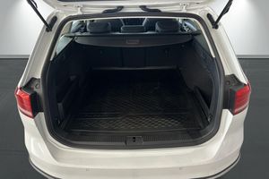 Volkswagen Passat bild 17
