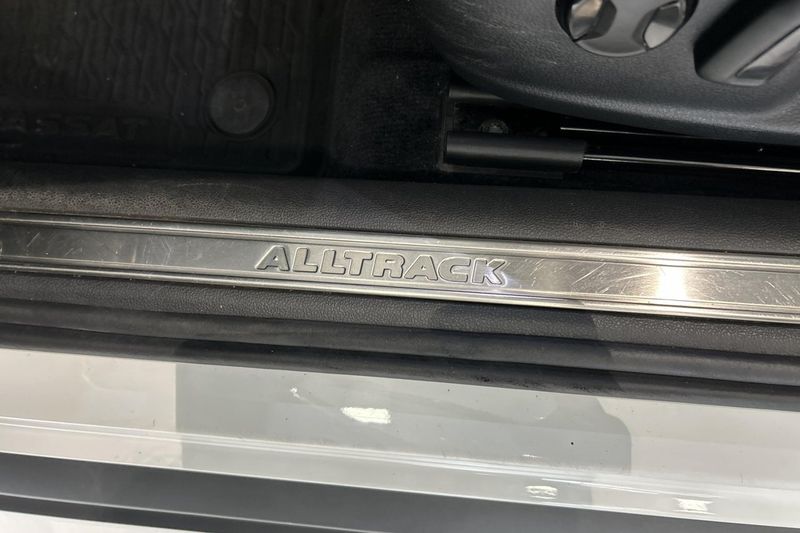 Volkswagen Passat bild 23