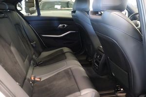 BMW 320 bild 12