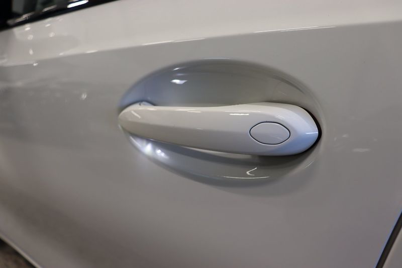 BMW 320 bild 33