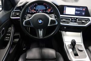 BMW 320 bild 14