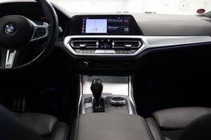 BMW 320 bild 16