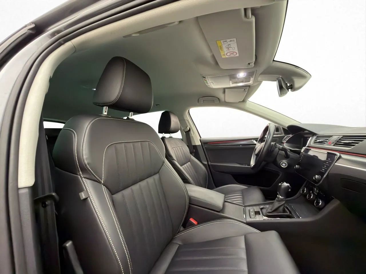 Vehicle image 30