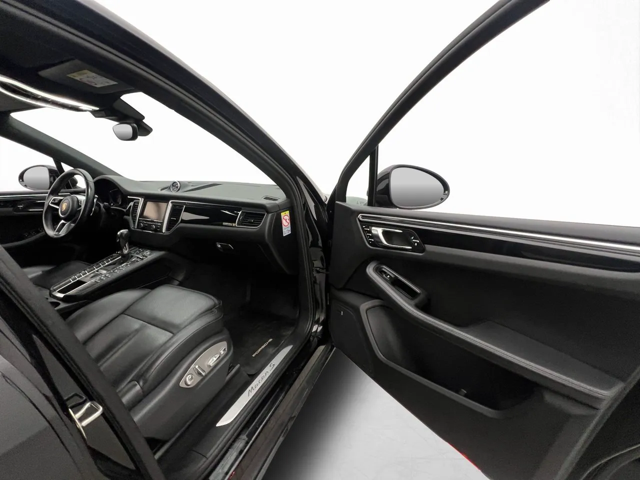 Vehicle image 30