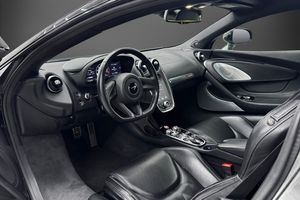 McLaren GT bild 8