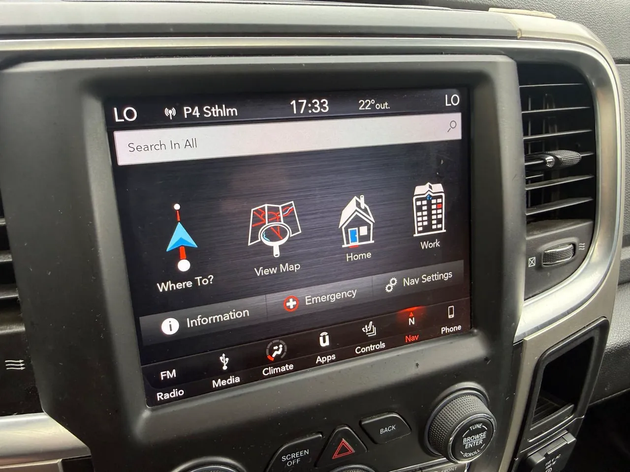 Vehicle image 16