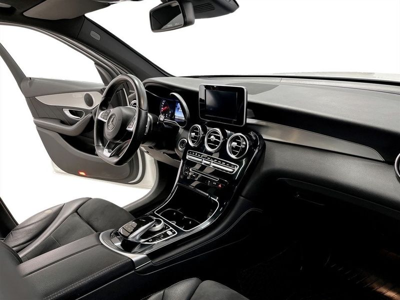 Mercedes GLC220 bild 11