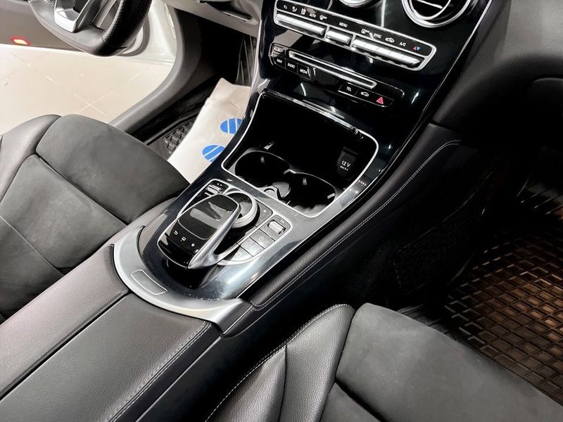 Mercedes GLC220 bild 10