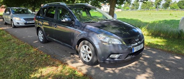 Kia Cee´d 1,6 Svensksåld, Dragkrok, Alu-f'lgar. - 2011