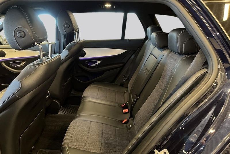 Mercedes E300 bild 9