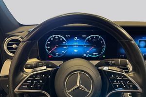 Mercedes E300 bild 10