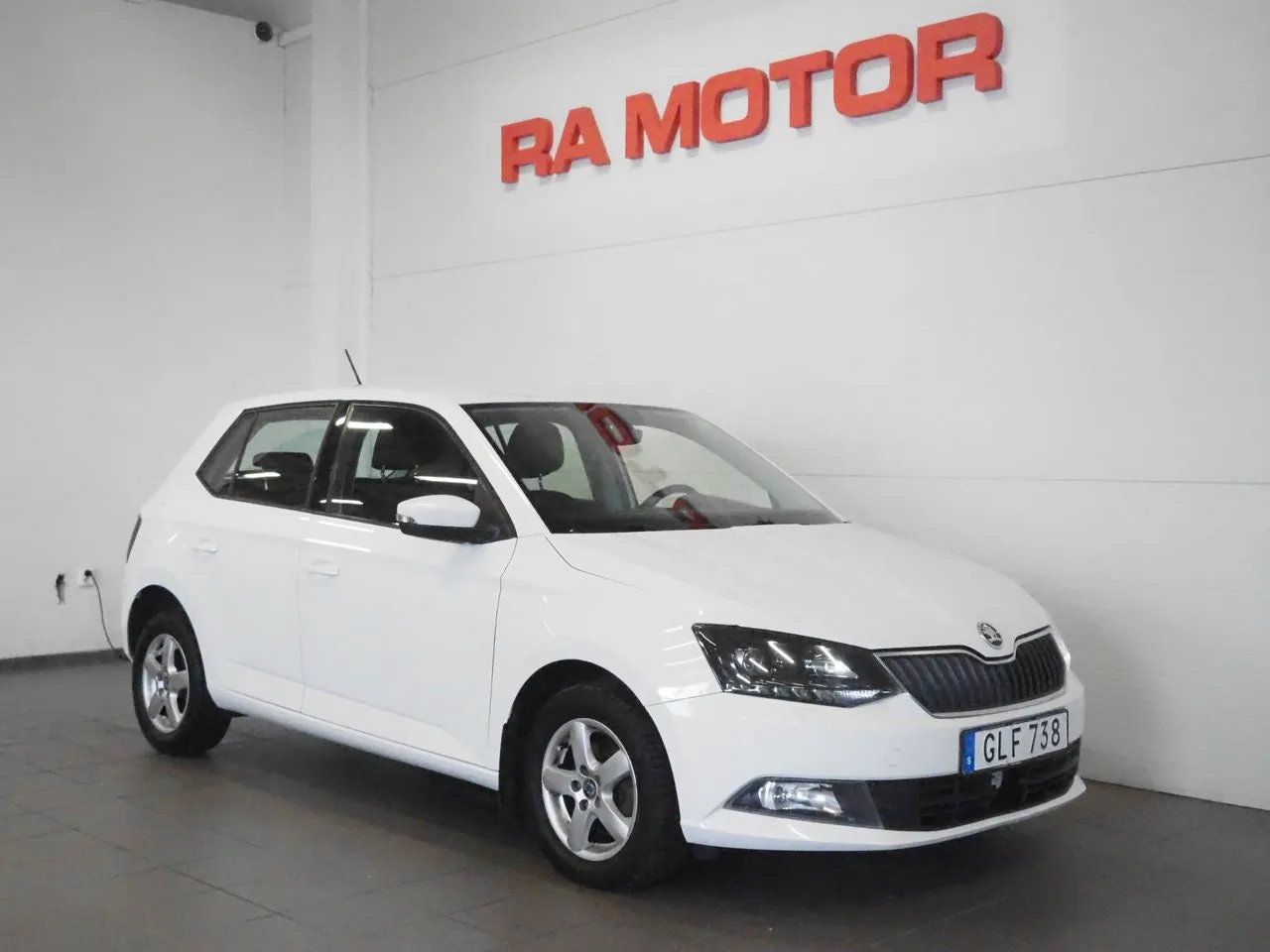 Vehicle image 2