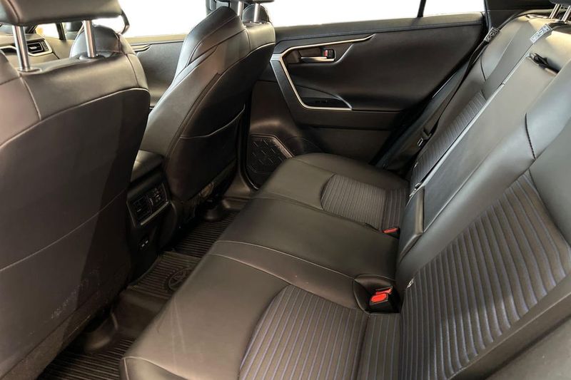 Toyota RAV4 bild 13